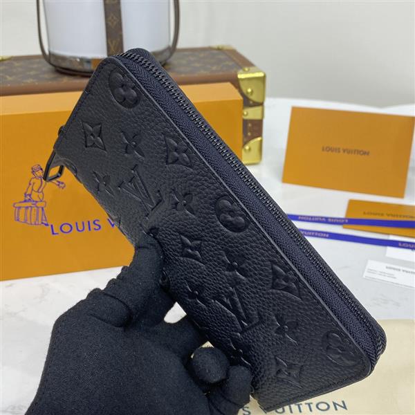 2026122105449896 690